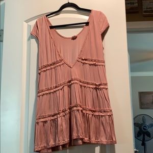 Deep V cap sleeve top